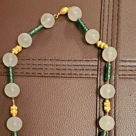 Green Necklace Vintage Avante Garde Statement Unique Design - Picture 7 of 15